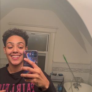 Meet your Posher, Jade-dee